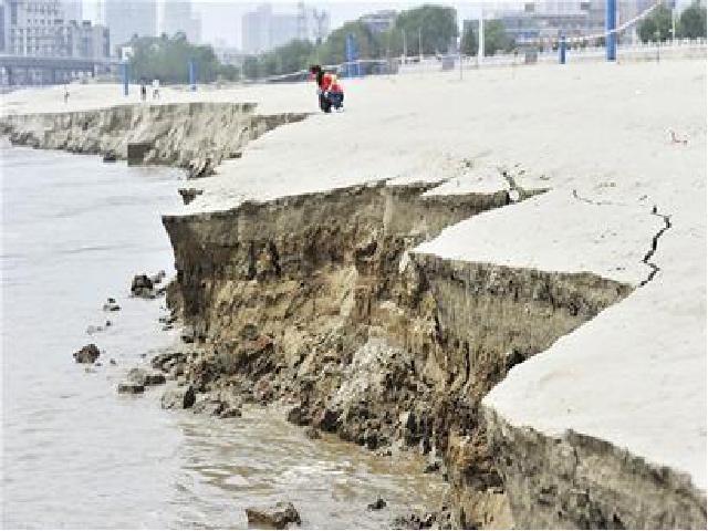 五年级上册科学科学《3.7河流对土地的作用》(教科版)第8页